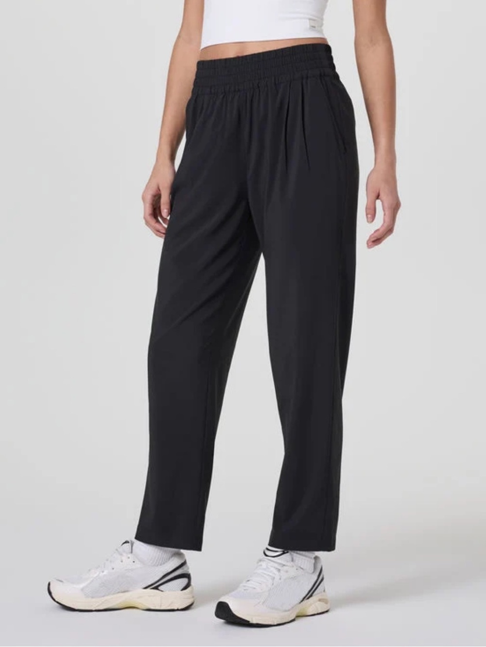 Vuori Villa Fabric Black Elastic-Waist Pleated Pants